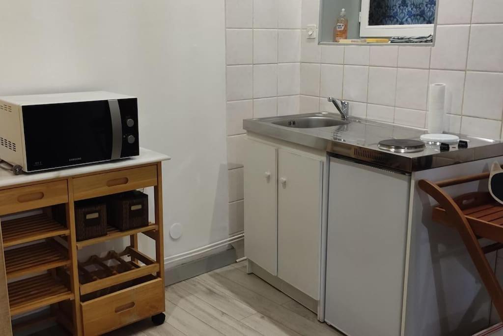 Appartement Cosy A 2 Pas Des Rues Pietonnes シャロン・シュル・ソーヌ エクステリア 写真