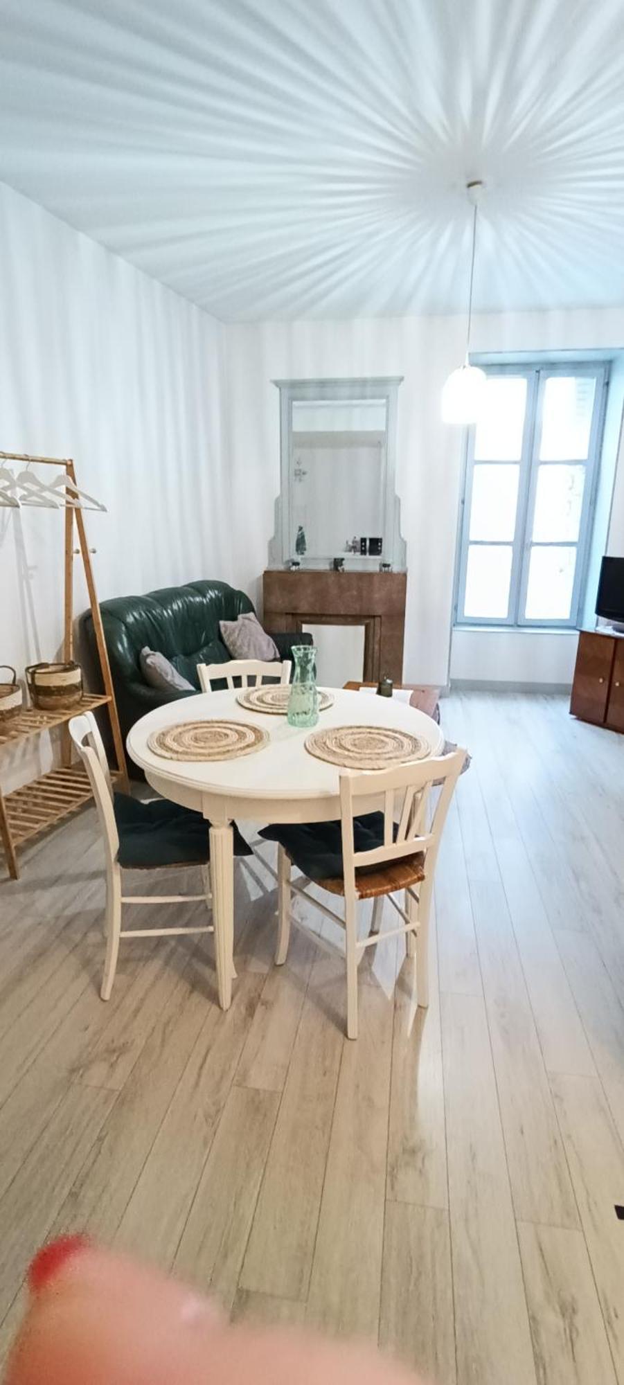 Appartement Cosy A 2 Pas Des Rues Pietonnes シャロン・シュル・ソーヌ エクステリア 写真